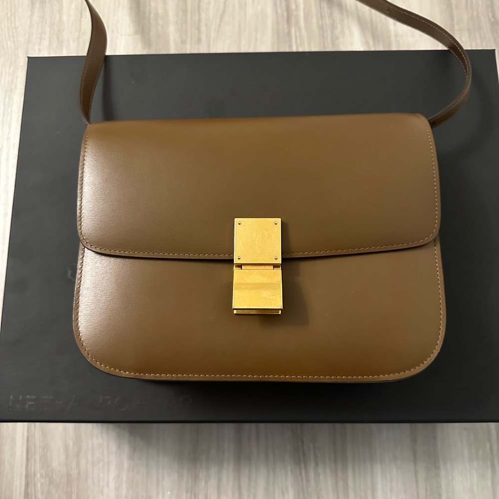 Celine Classic Box Bag (Medium, Camel)
